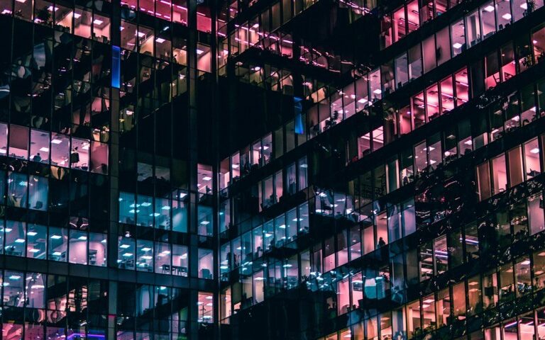 mike-kononov-lFv0V3_2H6s-unsplash